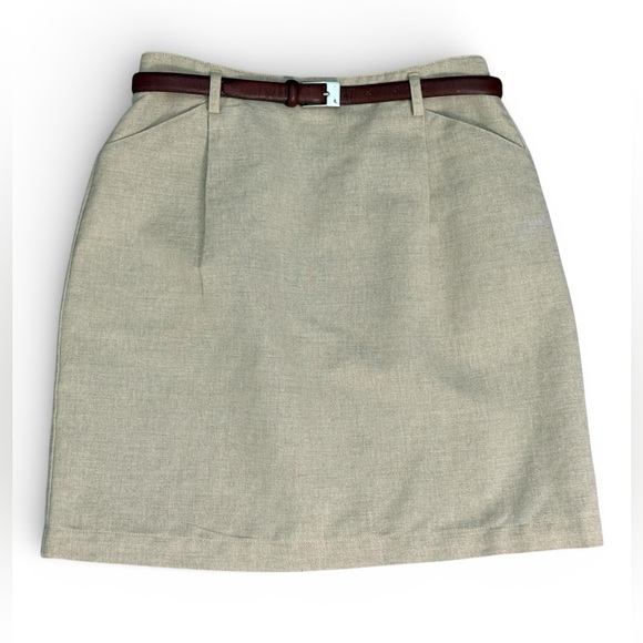 liz sport Dresses & Skirts - Vintage Liz Sport Linen Pencil Skirt